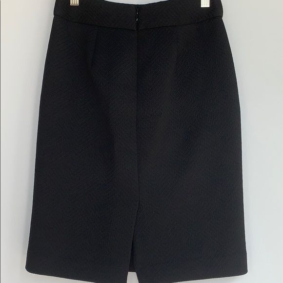 Banana Republic Black Textured Design Size 00P - Picture 6 of 10